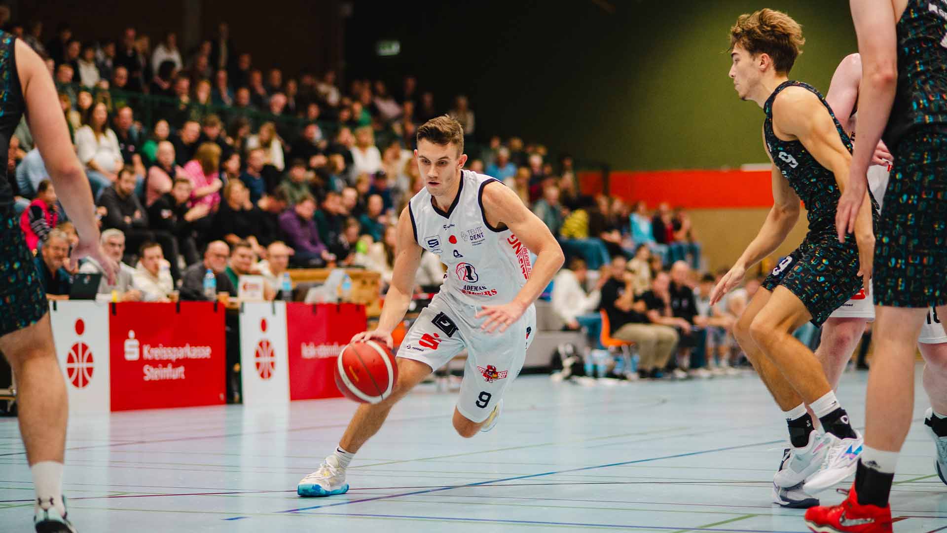 Wir haben einen Arzt im Team – Niklas Husmann verlängert