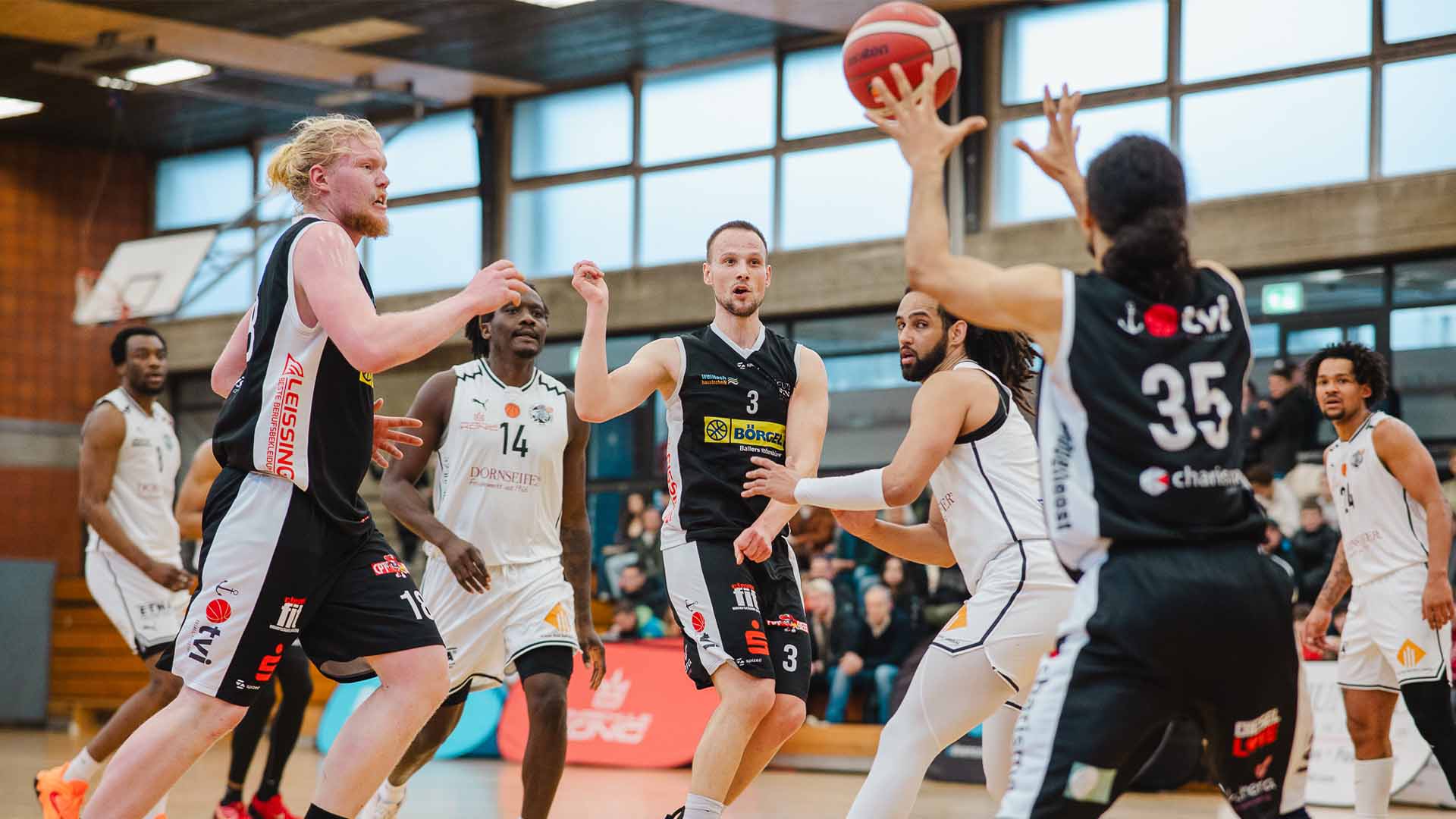 Defensivgala führt zu neuntem Sieg in Serie